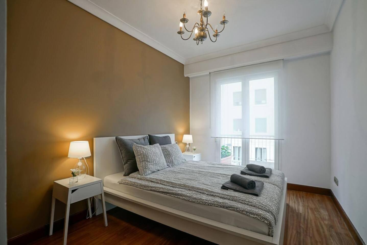 Amplio Apartamento En Gros Con Parking Privado San Sebastian Luaran gambar